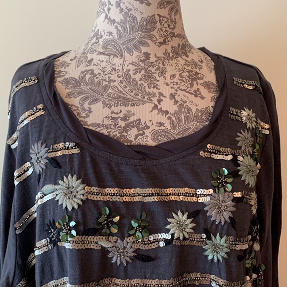 Womens 2x Logo Lavish top. Steel grey. NWT - Picture 3 of 9